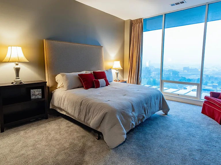 655 S Riverside Dr #1502 — Photo 11