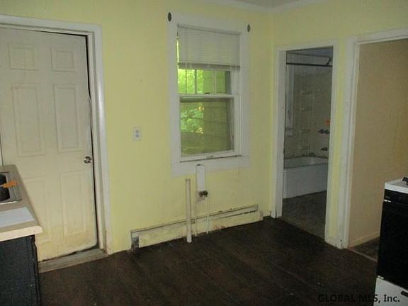 5th image of 23 Lancaster St