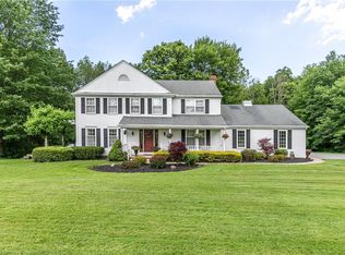 8156 Fairmount Rd, Novelty, OH 44072