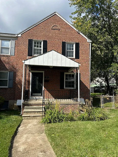 124 Westowne Pl #1