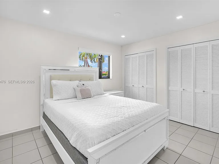 1417 SW 139th Ave — Photo 16