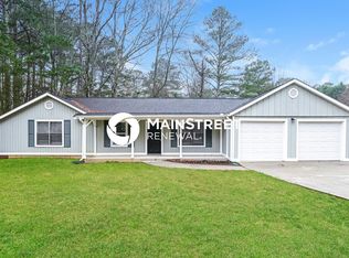 9177 Greenwood Dr, Jonesboro, GA 30238