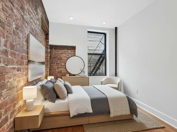 1773 1st Avenue image 2 of 9