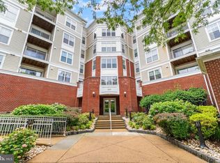 1645 International Dr UNIT 104, Mc Lean, VA 22102