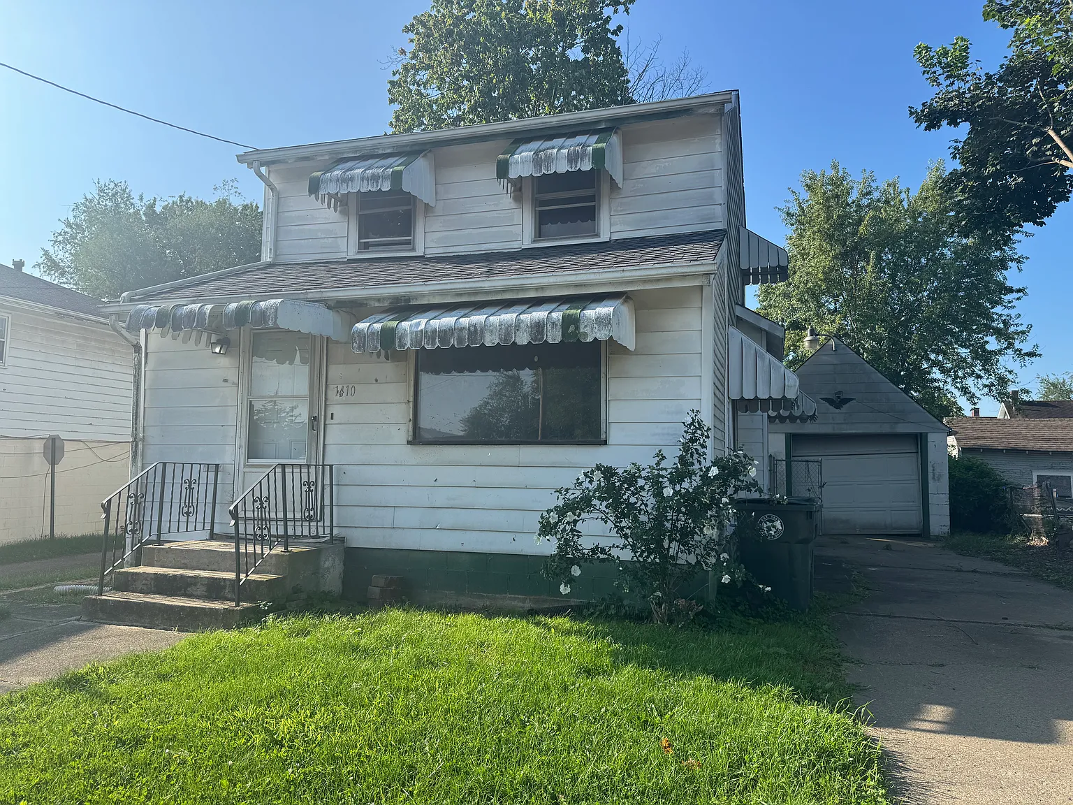 2 bed, 1020 sqft, $995 — Photo 2