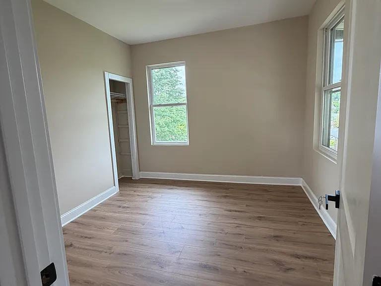 40 Tracy Ave — Photo 6