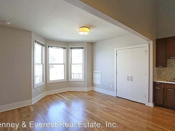 4th image of 493 Haight St #302