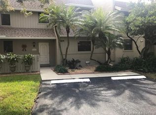 9279 SW 136th Ter, Miami, FL 33176