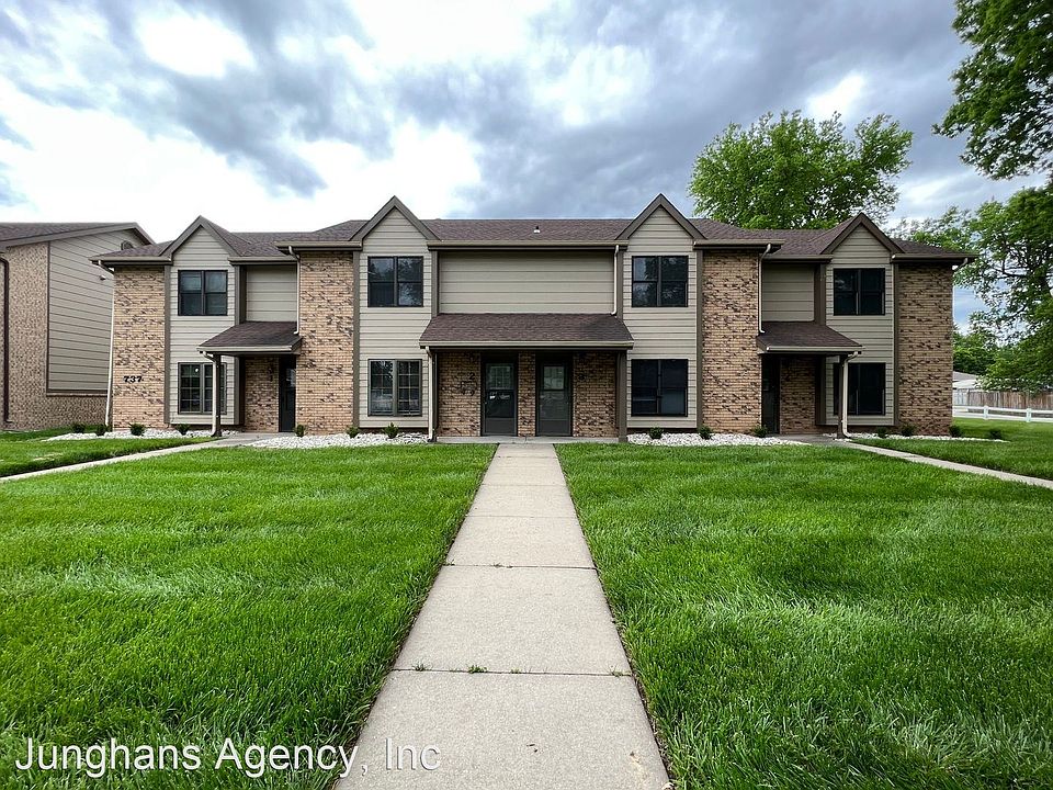 737 W. 8th 737 W 8th St Junction City KS Zillow