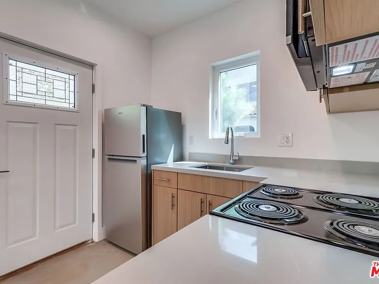 1151 S Highland Ave — Photo 5