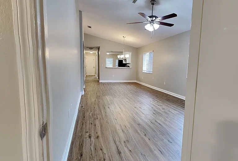 530 Scarlet Maple Ct — Photo 5