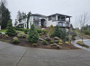 13870 SE Mountain Crest Dr, Happy Valley, OR 97086