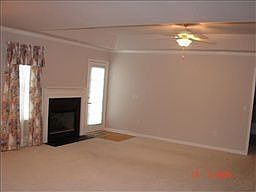 3rd image of 728 Forest Glen Cir