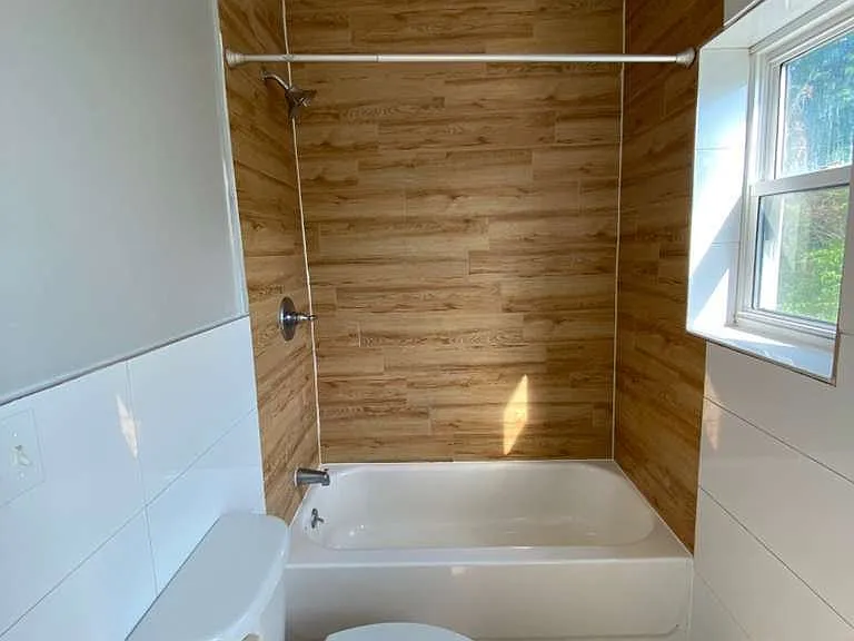 114 Maple St #3L — Photo 5