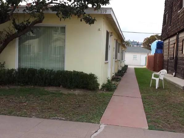119 3rd St, Seal Beach, CA 90740