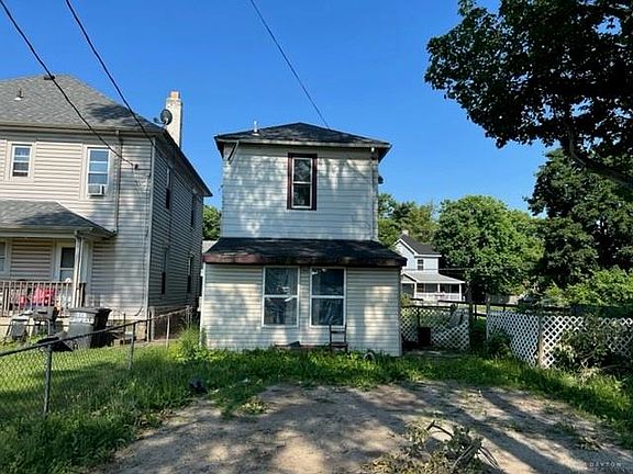 5th image of 215 Garfield St