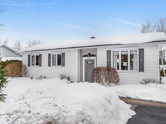 3rd image of 636 Front Rd W