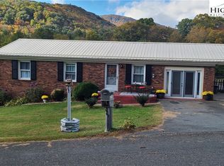 329 Buffalo Meadows Rd, West Jefferson, NC 28694