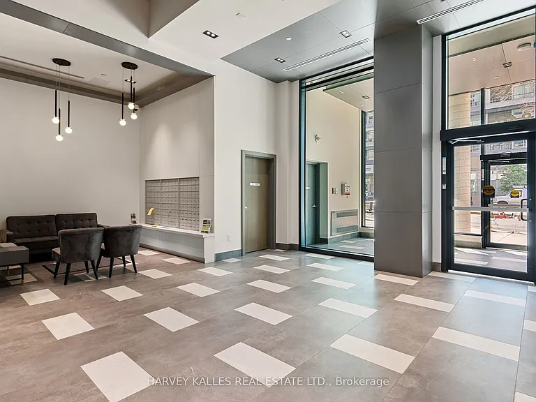 840 Saint Clair Ave W #803 — Photo 25