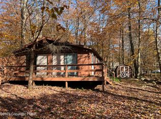 7504 Crestview Dr, Tobyhanna, PA