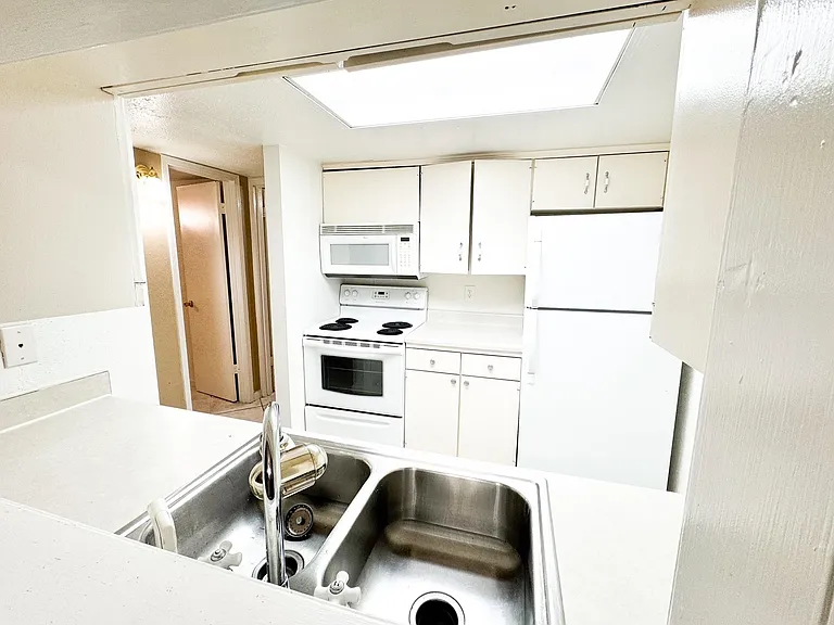 12633 Memorial Dr #4 — Photo 1