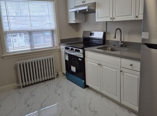 1066 Coxwell Ave #4, Toronto, ON M4C3G5