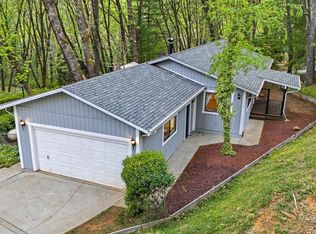 10544 Alta Sierra Dr, Grass Valley, CA