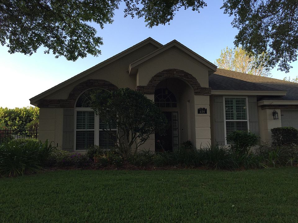 1st image of 439 Bentley St