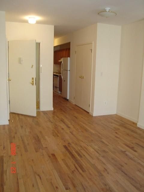 1st image of 154 W 123rd St