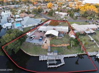 405 Bayshore Dr, Panama City Beach, FL 32407