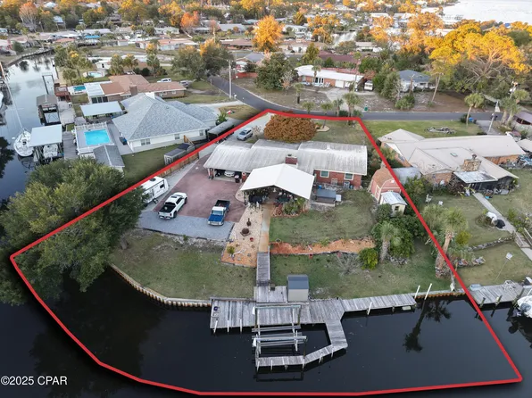 405 Bayshore Dr, Panama City Beach, FL 32407