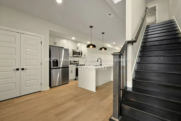 227 Sumac Rd — Photo 4
