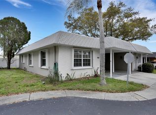 917 Sky Loch Dr S, Dunedin, FL 34698