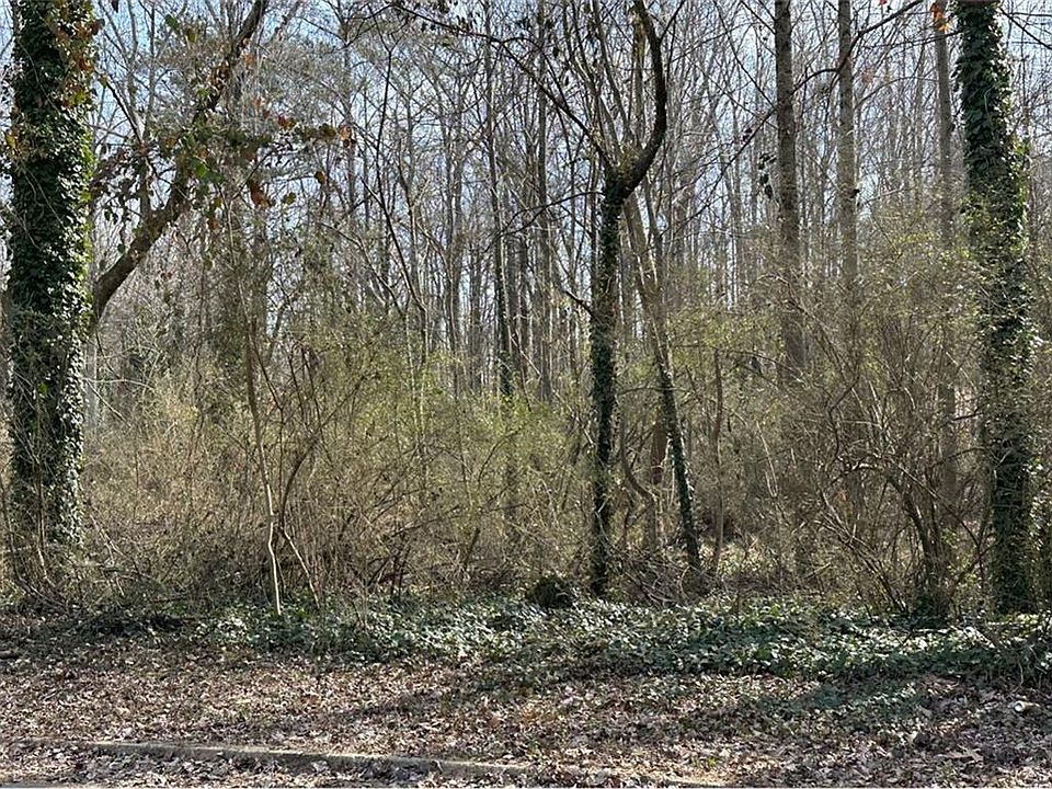 2nd image of 1948 Valley Woods Dr