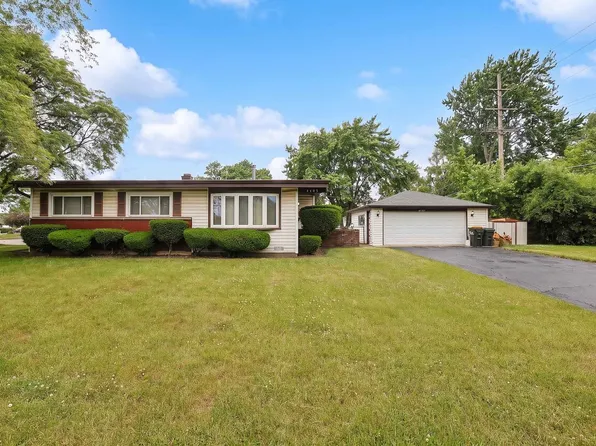 4103 Wren Ln, Rolling Meadows, IL 60008