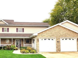 1141 Pheasant Rdg, Bourbonnais, IL 60914