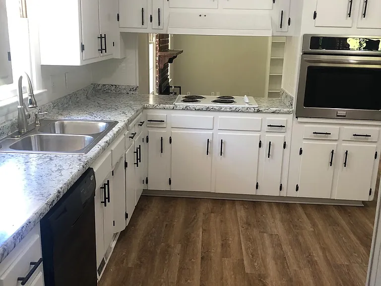 1021 Tuxedo Ln — Photo 11