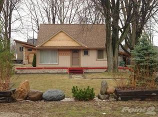 39270 Shoreline Dr, Harrison Township, MI 48045