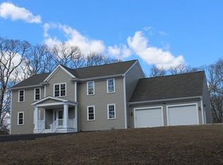 9 Ledgemont Ln, Dartmouth, MA 02748