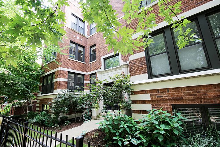 1st image of 1449 W Summerdale Ave APT 2