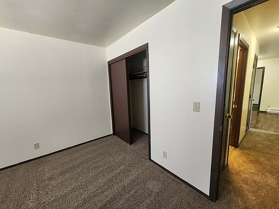 5th image of 3240 Packer Dr APT 204
