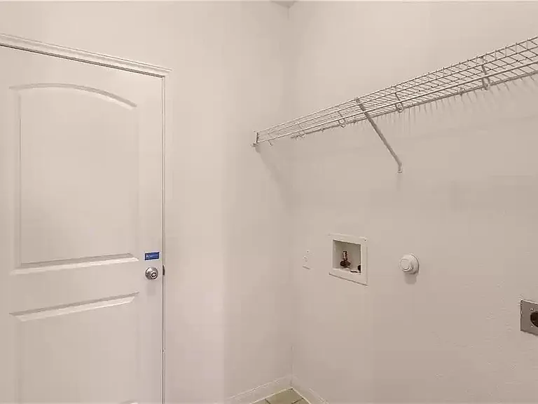19708 James Manor St — Photo 12