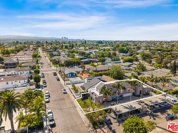 181 Cecil Pl, Costa Mesa, CA 92627