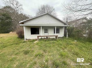 1166 Military Rd, Mount Vernon, AL 36560