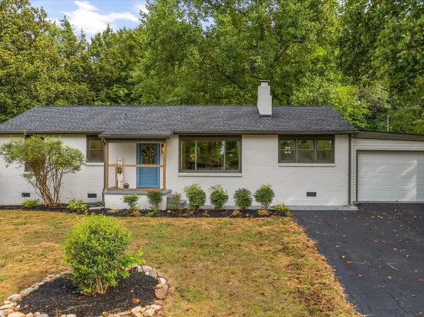 208 Meadowview Dr, Kingston, TN 37763