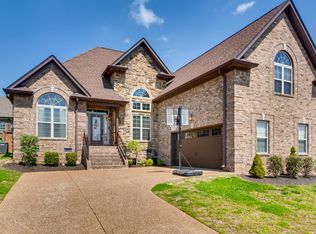 210 Karen Dr, Mount Juliet, TN 37122