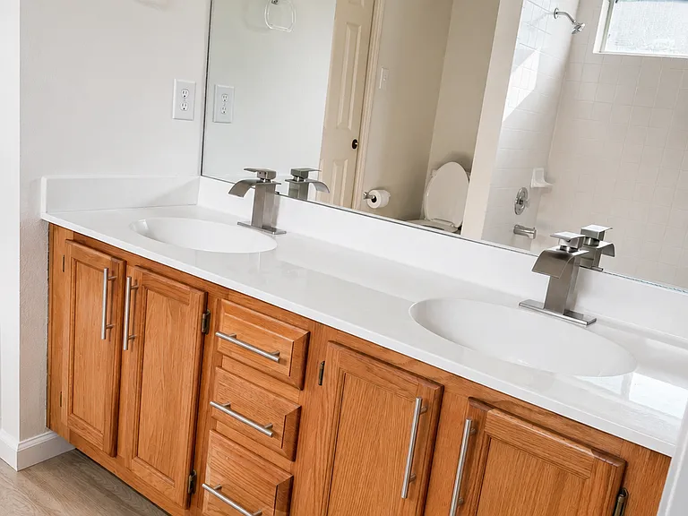 1017 Reynaldo St — Photo 8