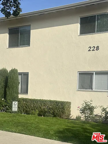 228 S Doheny Dr #1 Photo 1