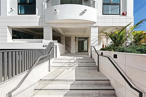 4214 Fulton Ave Photo 1