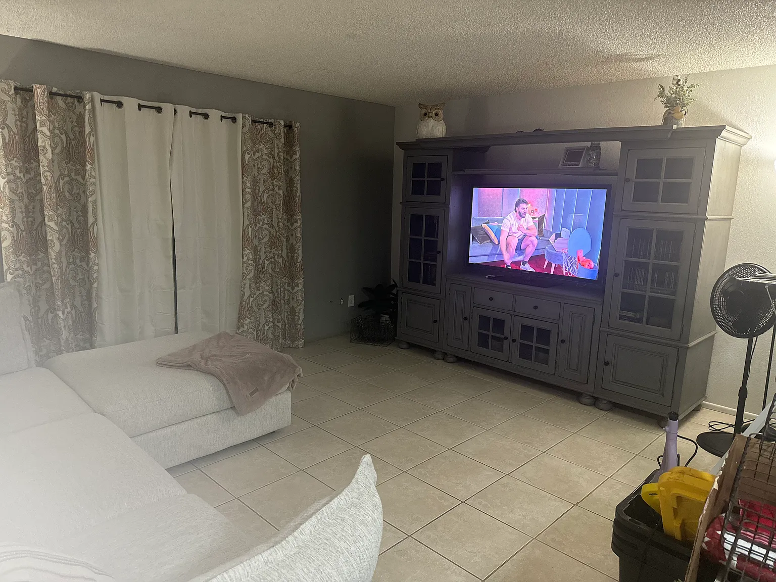 2383 S Apache Dr — Photo 2